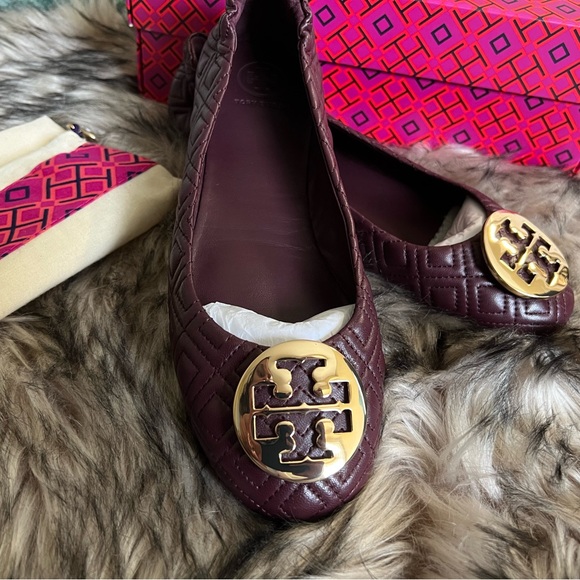 Brand new in box Boudreaux Tory Burch flats! Burgundy shoes - Picture 5 of 8
